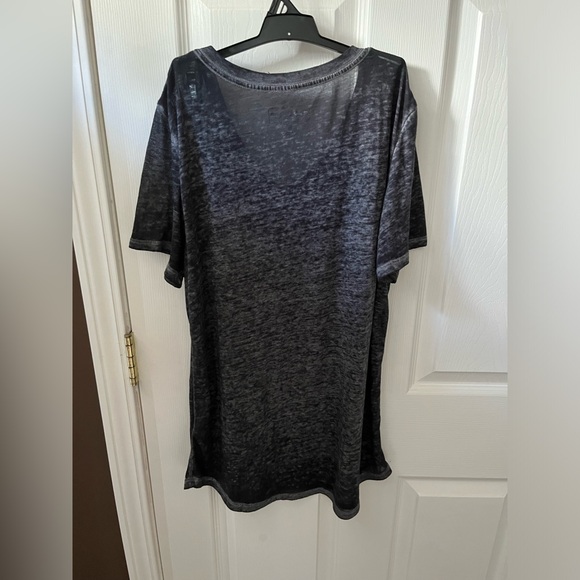 For The Republic Women’s Medium Sheer Top - Picture 2 of 5